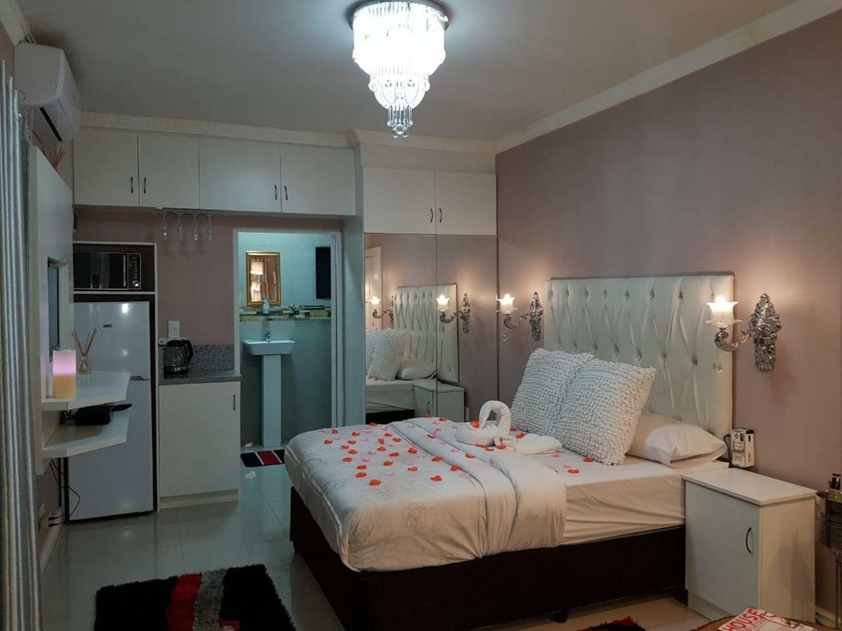 Rjs Guesthouse 德班 外观 照片