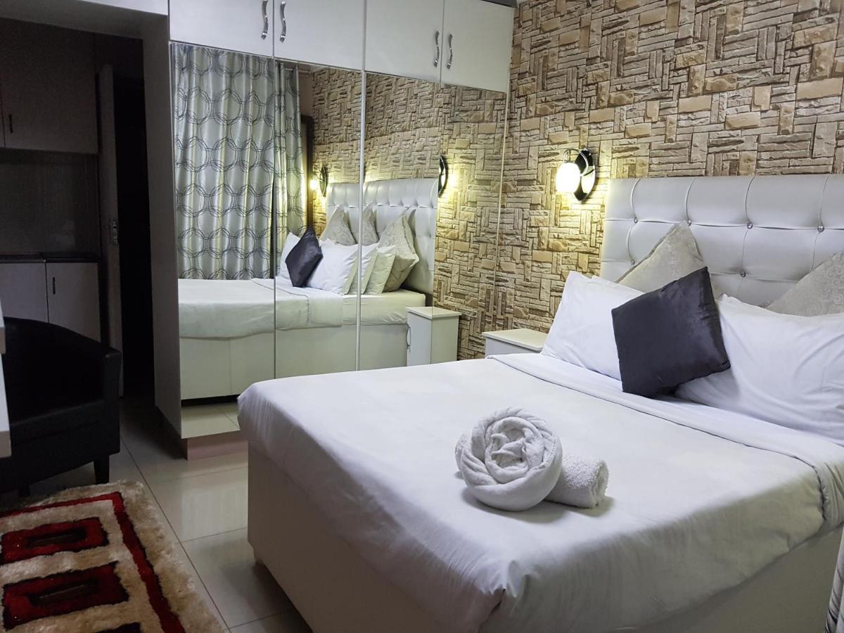Rjs Guesthouse 德班 外观 照片