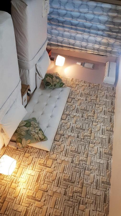 Rjs Guesthouse 德班 外观 照片